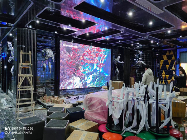 博湖室内P2.5全彩显示屏